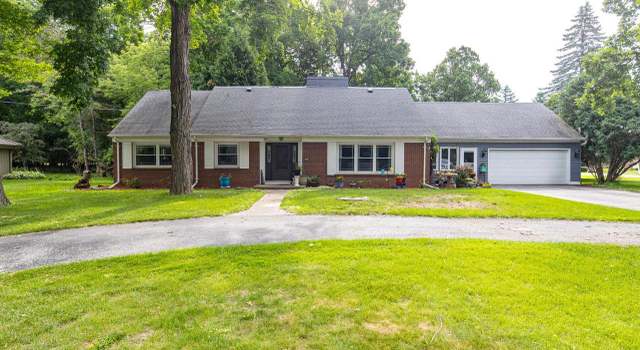 Photo of 1808 S Bluemound Dr, Appleton, WI 54914