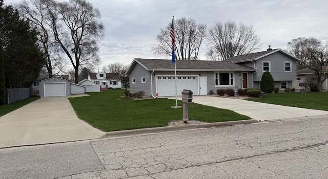 Photo of 262 S Brooklyn St, Berlin, WI 54923
