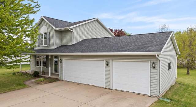 Photo of 2437 Royal Bay Ridge Rd, New Franken, WI 54229