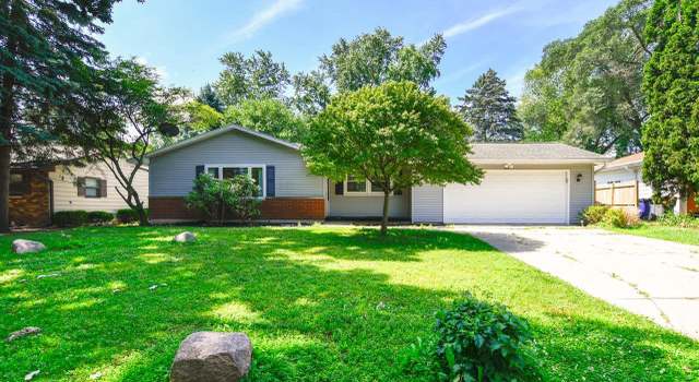 Photo of 300 Graass St, Green Bay, WI 54301