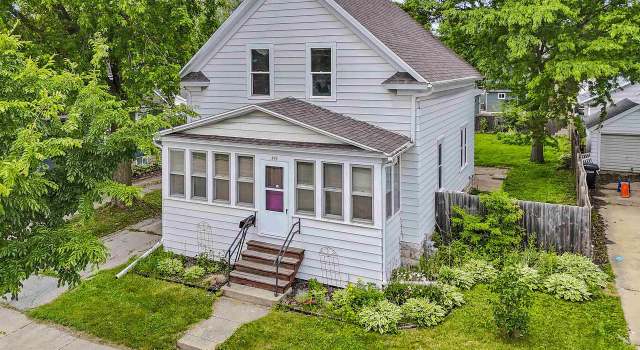 Photo of 914 W 5th Ave, Oshkosh, WI 54902
