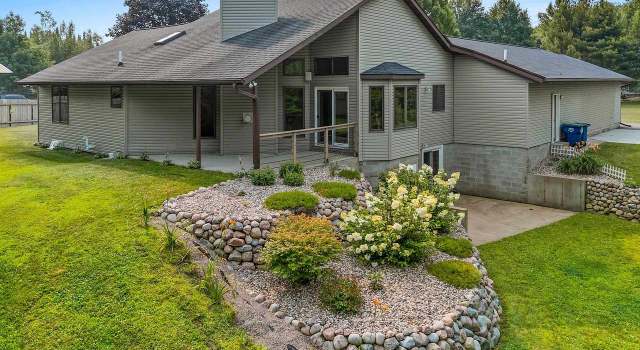 Photo of N6598 Raven Ln, Wittenberg, WI 54499