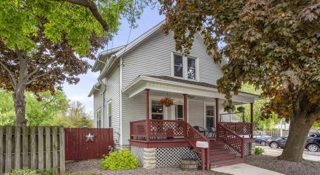 Photo of 112 Rosalia St, Oshkosh, WI 54901
