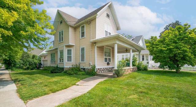 Photo of 1022 W New York Ave, Oshkosh, WI 54901