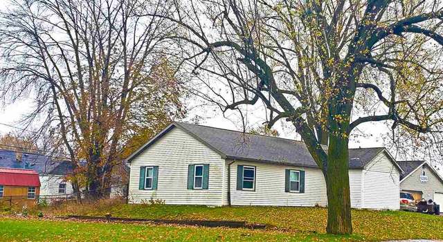 Photo of 416 Mckinley St, New London, WI 54961