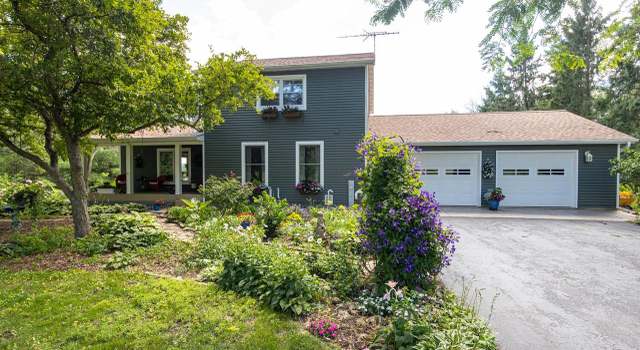 Photo of N3813 Mosquito Hill Rd, New London, WI 54961