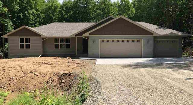 Photo of 4284 Timberline Cir, Oconto Falls, WI 54154