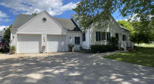 Photo of 404 N Cecil St, Bonduel, WI 54107