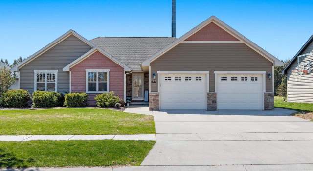 Photo of 635 Pebblestone Cir, Hobart, WI 54155