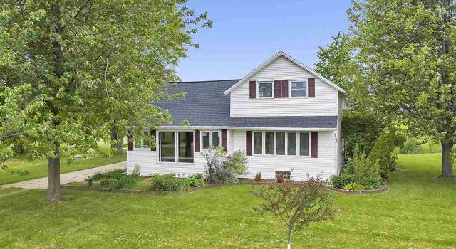 Photo of 6326 Blake Rd, Greenleaf, WI 54126