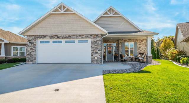 Photo of 865 Eden Ct, Menasha, WI 54952