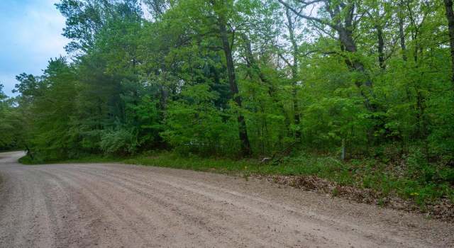 Photo of W13541 Black Oak Ct, Coloma, WI 54930
