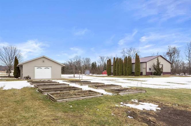 lakehouse for sale in chilton county