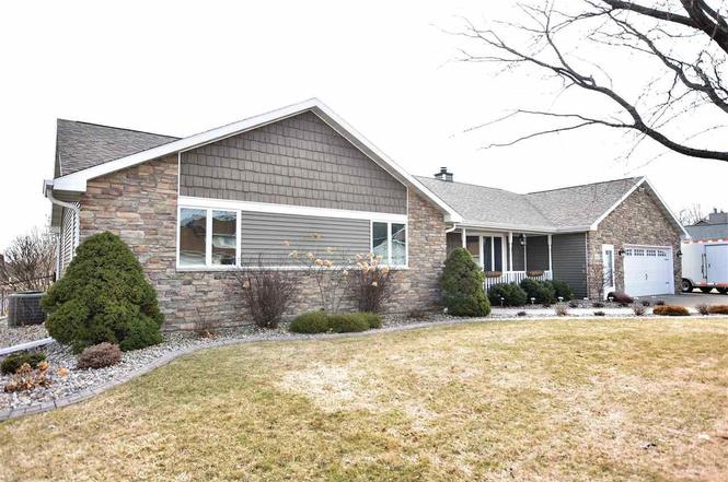4091 Westview Ln, Oshkosh, WI 54904 | MLS# 50219846 | Redfin