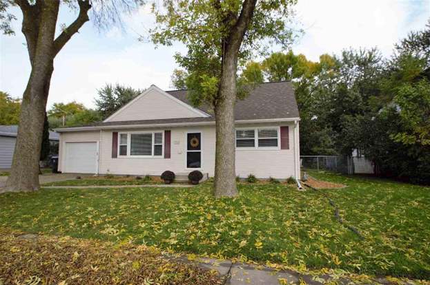 950 Baldwin St Neenah Wi 54956 Mls 50192974 Redfin