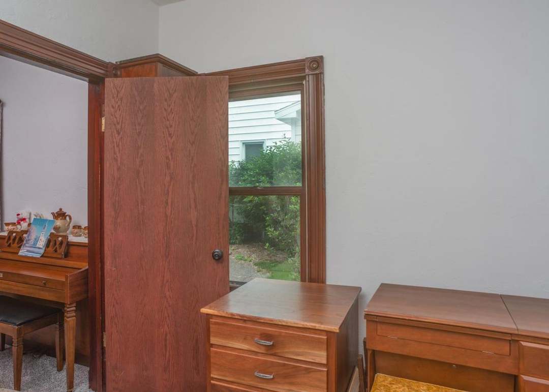 317 N Oxford St, Wautoma, WI 54982