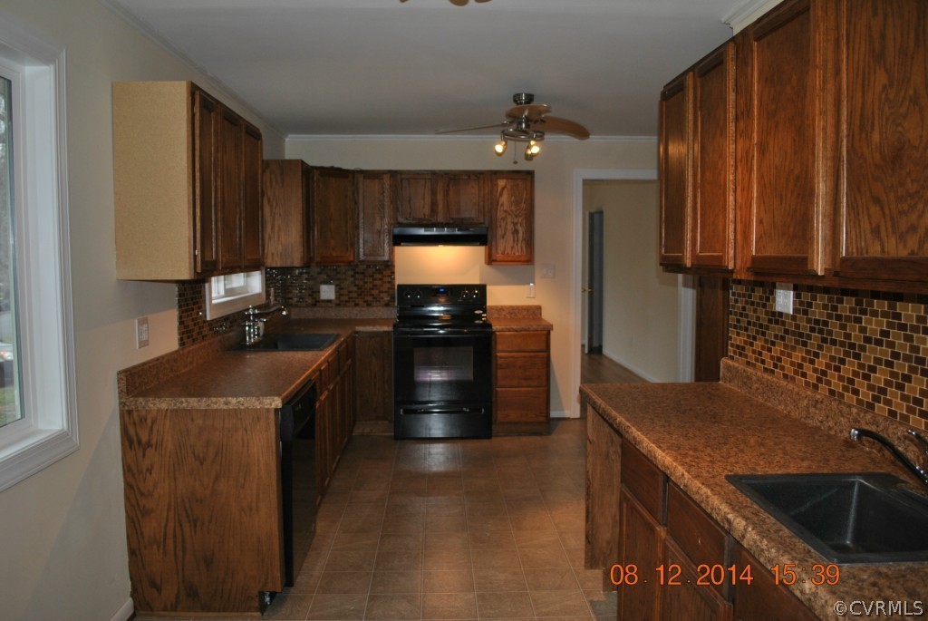 9505 Greenford Dr, Henrico, VA 23294