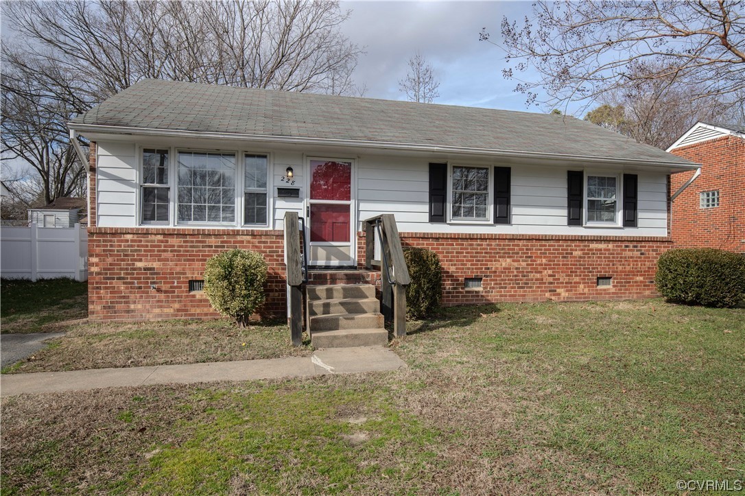 228 N Mapleleaf Ave, Highland Springs, VA 23075 | MLS# 2401937 | Redfin