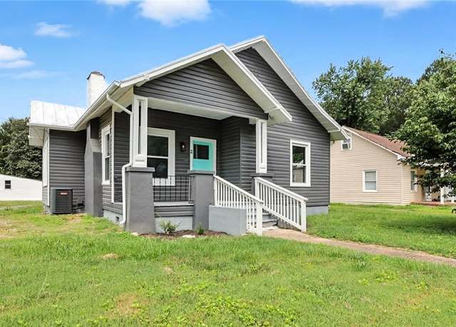 Property at 2 Ainsworth Ln, Highland Springs, VA 23223, 3 beds, 3 baths