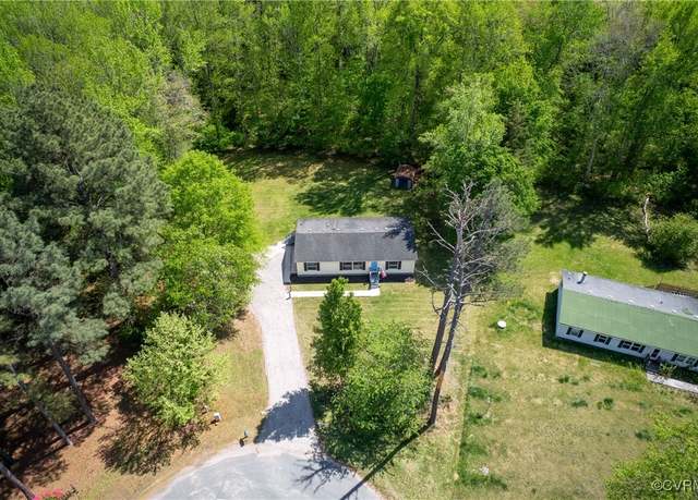 Property at 10610 Winchester Dr, Amelia, VA 23002, 3 beds, 2 baths