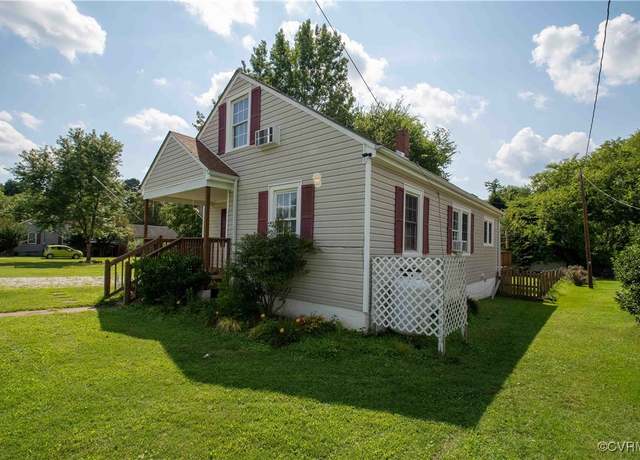 Property at 612 S Broad St, Kenbridge, VA 23944, 3 beds, 2 baths