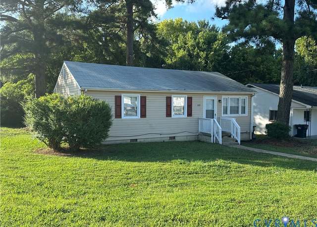 Property at 2619 Maple St, Hopewell, VA 23860, 3 beds, 1 bath
