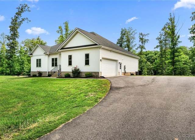 Property at 216 Edwin Cir, Aylett, VA 23009, 4 beds, 2 baths