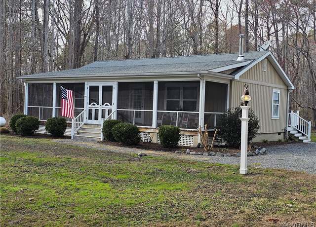 Property at 24 Creeks End Ln, Kilmarnock, VA 22482, 2 beds, 1 bath