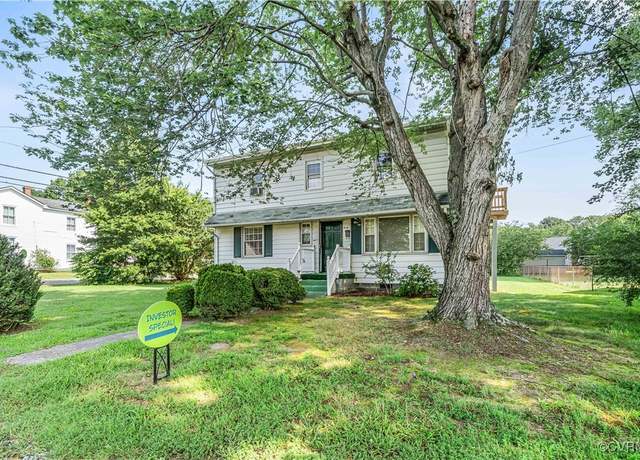 Property at 414 John St, Ashland, VA 23005, 4 beds, 3 baths