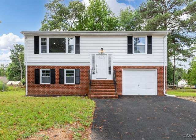 Property at 118 S Plains Dr, Petersburg, VA 23805, 3 beds, 2 baths