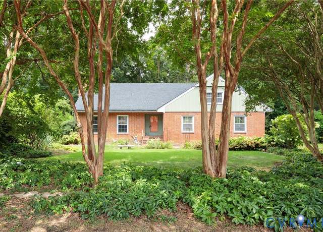 Property at 8211 Rambler Dr, Henrico, VA 23228, 3 beds, 3 baths