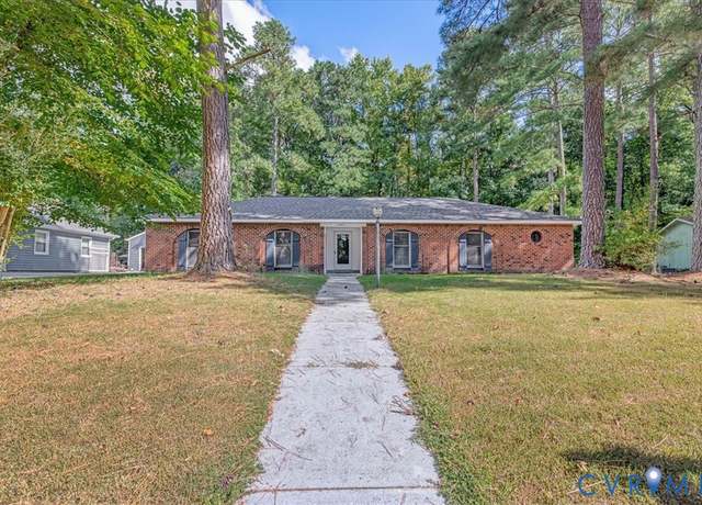 Property at 1809 Tudor Ln, Petersburg, VA 23805, 3 beds, 2 baths