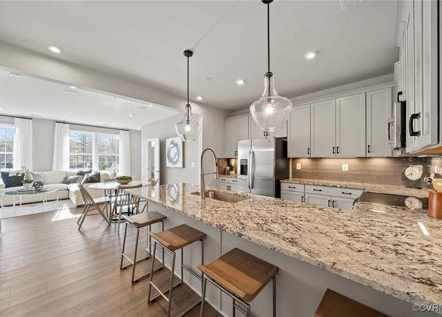 Property at 13258 Garland Ln, Midlothian, VA 23114, 2 beds, 2.5 baths