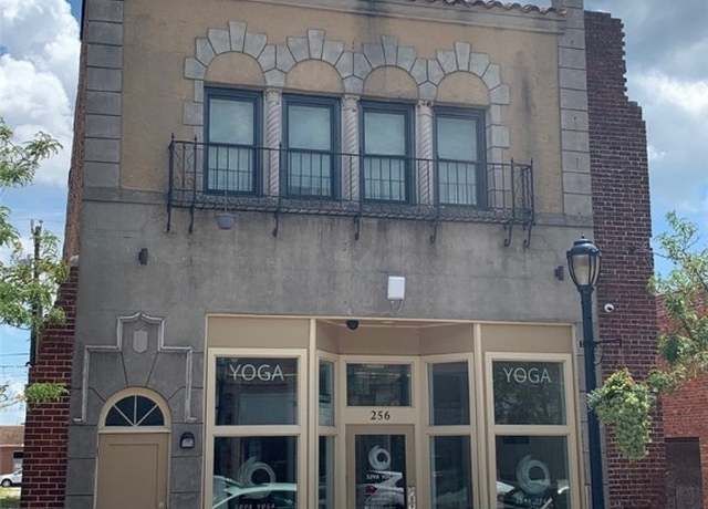 Property at 256 E Broadway, Hopewell, VA 23860