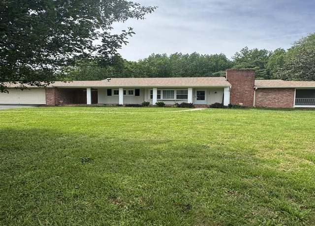 Property at 1863 Mill Quarter Rd, Powhatan, VA 23139, 5 beds, 3 baths