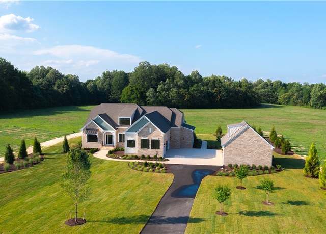 Property at 8355 Mount Eagle Rd, Hanover, VA 23005, 4 beds, 4.5 baths