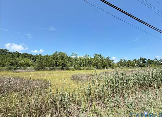 Property at 209 Dandy Point Rd Ave, Hampton, VA 23664