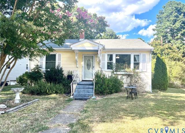Property at 202 Maple Ln, Colonial Heights, VA 23834, 2 beds, 1 bath