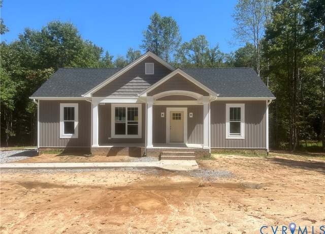 Property at 431 Raleigh Ave, South Hill, VA 23970, 3 beds, 2 baths