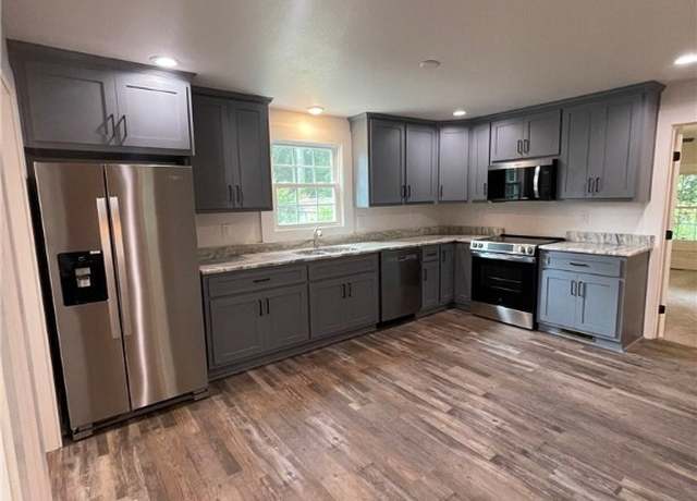Property at 139 W Main St, Sussex, VA 23888, 5 beds, 3.5 baths