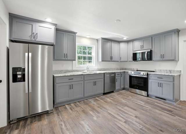 Property at 139 W Main St, Sussex, VA 23888, 3 beds, 3.5 baths