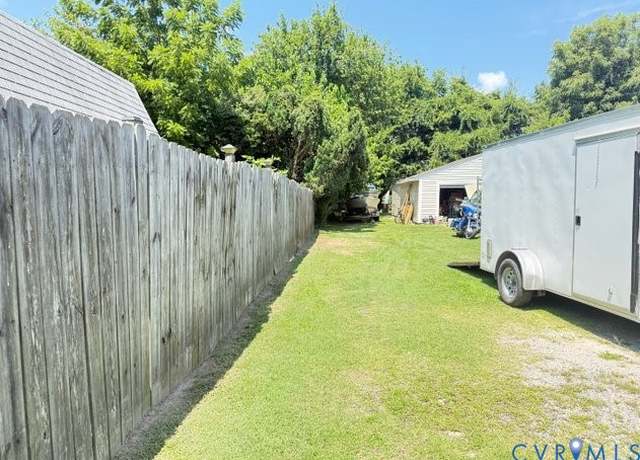 Property at 1129 Dahlia Ln, Hampton, VA 23663