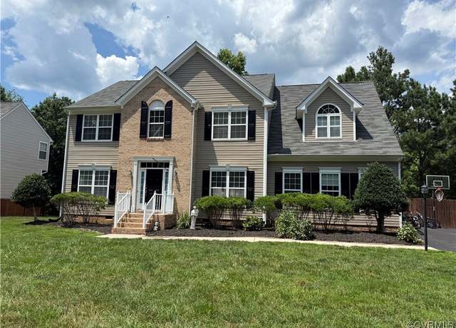 Property at 6618 Regal Grove Dr, North Chesterfield, VA 23832, 5 beds, 3.5 baths