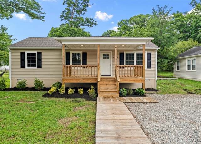 Property at 425 S 20th Ave, Hopewell, VA 23860, 4 beds, 2 baths