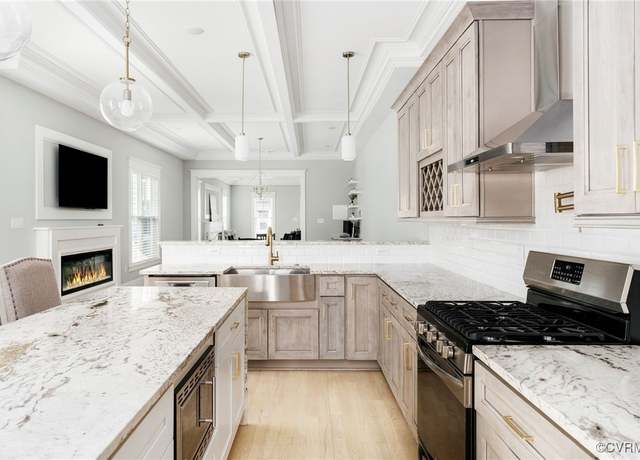 Property at 3112 1/2 Garland Ave, Richmond, VA 23222, 3 beds, 2.5 baths