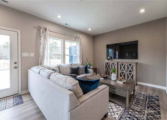 Property at 3420 Broadwick Rd, Richmond, VA 23234, 3 beds, 2.5 baths
