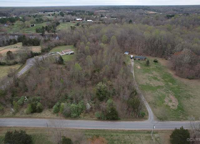 Property at 7807 Hunter Cove Dr, Spotsylvania, VA 22551