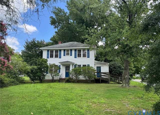 Property at 484 Main St, Warsaw, VA 22572, 3 beds, 2 baths