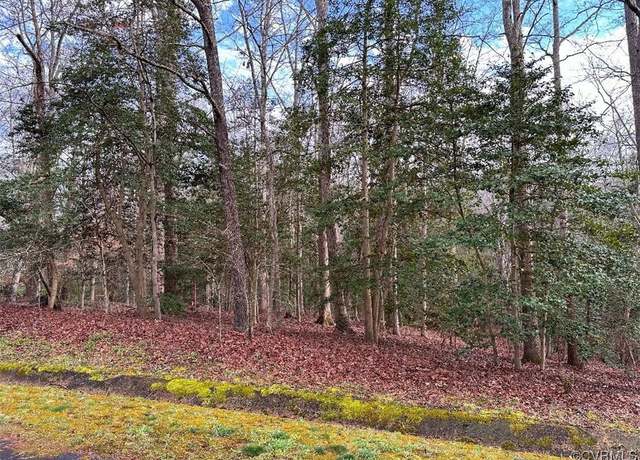 Property at 7641 Beattiemill Dr, Hanover, VA 23111