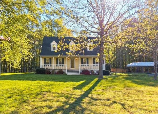 Property at 12400 Red Oak Ln, Amelia Courthouse, VA 23002, 5 beds, 3.5 baths